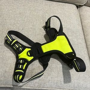 No Pull Dog Harness Med. Reflective, Handle,Adjustable 2 Metal Leash Attachment